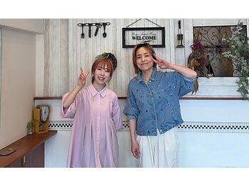 ヘアープレイスハッシュの写真/女性ならではの気配りが嬉しい♪女性スタイリストが対応で、初めての方も相談しやすい雰囲気が魅力です！