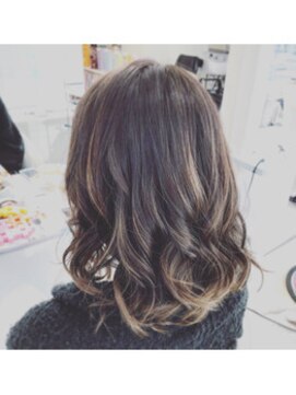 リアリズム(reaRism) 【バレイヤージュ】イエローアッシュ