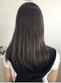 小顔レイヤーナチュラルストレートミディダークグレージュ