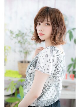 ミック 日暮里店(miq) グラデーションカラー＆シースルー前髪のくせ毛風外ハネミディb