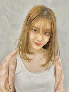 インフィニティ 新富町(Infinity) 【伸ばしかけの方にオススメ】愛されうるツヤストレートミディ