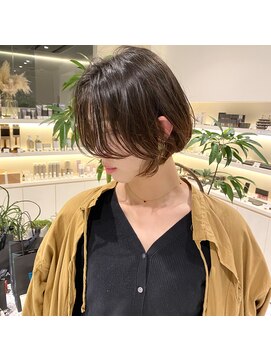 アーティザナル ニノミヤ(artisanale) ニュアンスショートボブ