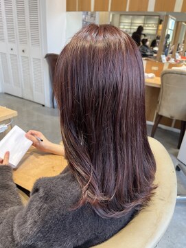 アドラーブル 万代店 (adorable) ツヤカラーピンクベージュ×ミディアムレイヤー　10代２０代30代