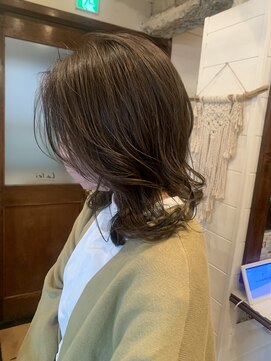 ラレイ(Lalei) ＊ミディアム×透け感ベージュ ブリーチなし 表参道
