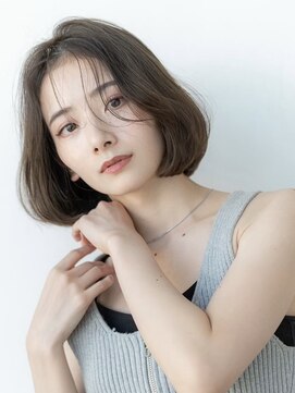 20代30代大人かわいいこなれミディくびれレイヤーベージュカラー