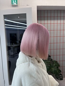 ペレ 渋谷(PELE) イメチェン/ホワイトブロンド/外ハネボブ/ワイドバング/渋谷