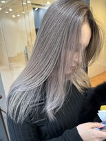 エイチ(H)&nbsp;xブリーチ/イメチェン/ホワイトブロンド/外ハネボブ/美髪/