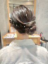 アフィナー(Afinar) 【横浜/横浜駅】綺麗めシニョン