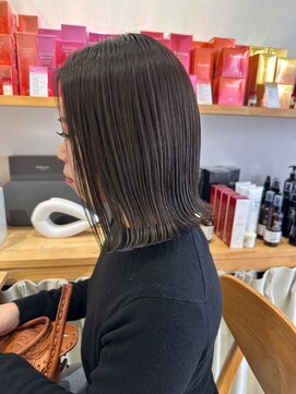 外国人ボブ12.20オリーブグレー