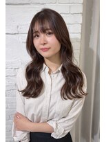レーヴバイキートス(REVE by kiitos)&nbsp;柔らかブラウン×大人の抜け感スタイル