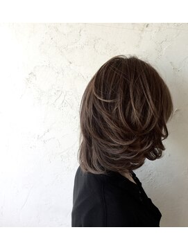 ヘアードイル(hair doyle) ミディアムレングス