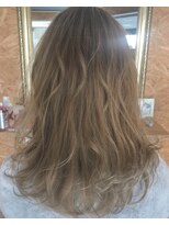 ハグ(Hug)&nbsp;[Hug][鹿沼]ハイトーン＊ミルクティーベージュ