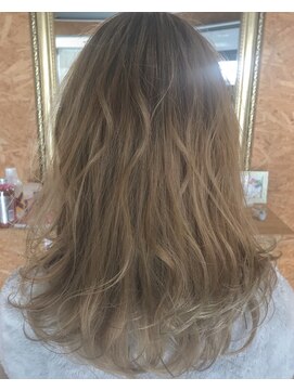 ハグ(Hug) [Hug][鹿沼]ハイトーン＊ミルクティーベージュ