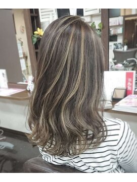 グランドヘアメイクノア(Grand Hair Make NOAH) ３Dカラー