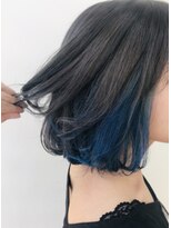 ジーナ 渋谷駅前(Zina)&nbsp;【Zina　渋谷】おしゃボブ×インナーカラー〈青〉