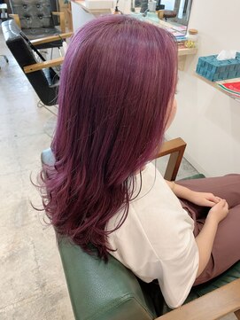 カキーン(cakeen) 大人可愛いペールパープル×立体感レイヤー韓国クセ毛風パーマ