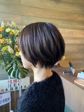 アクトワン(Act.1) 丸みショート