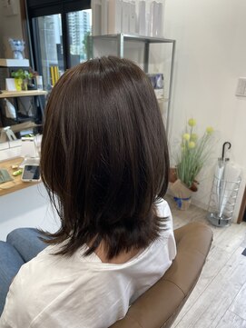 エイチヘアープロダクト(H hair product) ミディアムウルフ