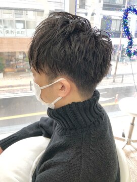 ヘッズ 本八幡店(HEADS) MEN'S HAIR  センターパート　ツイストスパイラル　コンマヘア