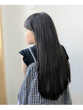 エイル(aile) サラ艶のロング