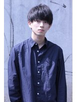 ルーム 辻堂(Rm)&nbsp;見た目重ためで実は軽いマッシュ ワックスなし メンズカット