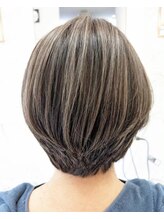 明るい白髪染め・白髪ぼかしハイライトで白髪を気にせずやりたいヘアカラーを！