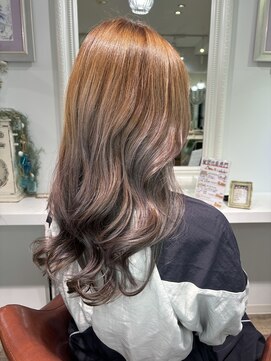 エムスリーディー アルル 赤坂店(M3D alulu) 巻き髪