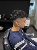 スキンフェード×ツイストパーマ