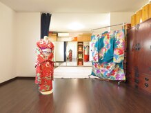 サンゴ美容室の雰囲気（広い着付スペース完備★各種イベント着付け電話問合せOK♪）