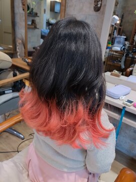 ヘアーリゾートカタカタ Hair Resort kata‐kata ビビッドカラースタイル