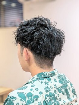 ウィスカーヘアー(whisker hair)の写真/《男性のお客様も多数》お手頃価格でスタイリングのしやすさが魅力のカッコいいスタイルをご提案◎
