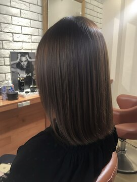 ヘアメイク フレンシア(hair make flencia) 艶感MAX！シルキー・ロブ【001スタイル】