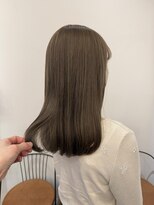 リリアーナ(LILIANA)&nbsp;池袋 ブリーチ 透明感 ミルクティーベージュ♪