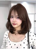 韓国風顔まわりミディアムレイヤーカット