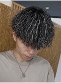 郡山ツイストスパイラル/ホワイトハイライト/メンズパーマ