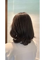 ハグズ ゆるふわセミロング