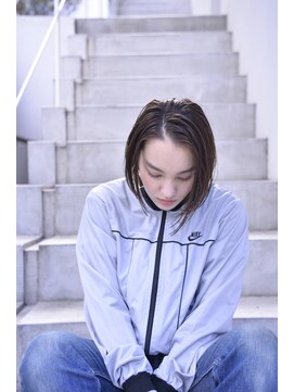 オルセン(OLSEN) 【OLSEN】ストレート×ウェットボブ×NIKE