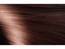 光が織りなすツヤ イルミナカラーだから出せるツヤ