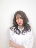 アニー(annie hair design)&nbsp;【annie】透明感ミディアム×ゆるふわ巻き@30代40代50代