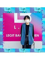 レジット メンズ ヘアサロン(LEGIT MEN's HAIR SALON)&nbsp;コンマセンターパート×アッシュブラック
