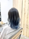 ブルーのグラデーションカラー
