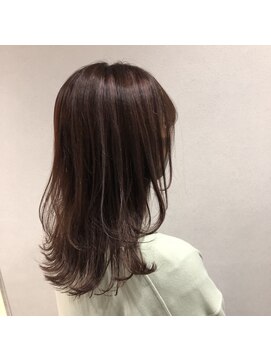 イーチエフ(each f.) 【山田紗羅】ぴんくハイライト