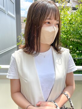 ツイギー 宮西店(TWiGGY) オリーブブラウン×外はねボブ