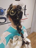 ヘアーフォトギフト(HAIR×PHOTO gift.) 編みおろし／成人式／アレンジ／金箔
