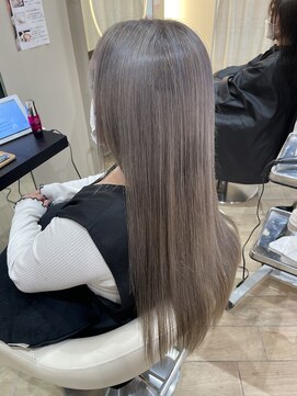 ケンジ 平塚 アネッタ(KENJE annetta) ホワイトシルバー