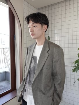 スタニング 渋谷(STUNNING.) センターパート/メンズカット/ニュアンスパーマ