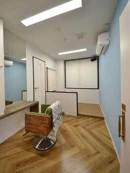 ライフ(LIFE.)の写真/キッズスペース有/完全個室有。9時から営業。LIFEは平日も休日も忙しいママ/パパの味方です。