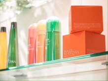 年齢を重ねるごとに増える髪や頭皮の悩み。そんな悩みと向き合ったエイジングケア商品をご用意しました。