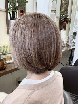 コア フィール ア デイ(COIFFURE A DAY) 【M3Dトリートメント髪質改善】