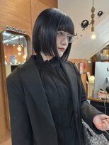 チャプター 問屋町(chapter) ブルーブラック黒髪切りっぱなしミニボブワイドバングカット